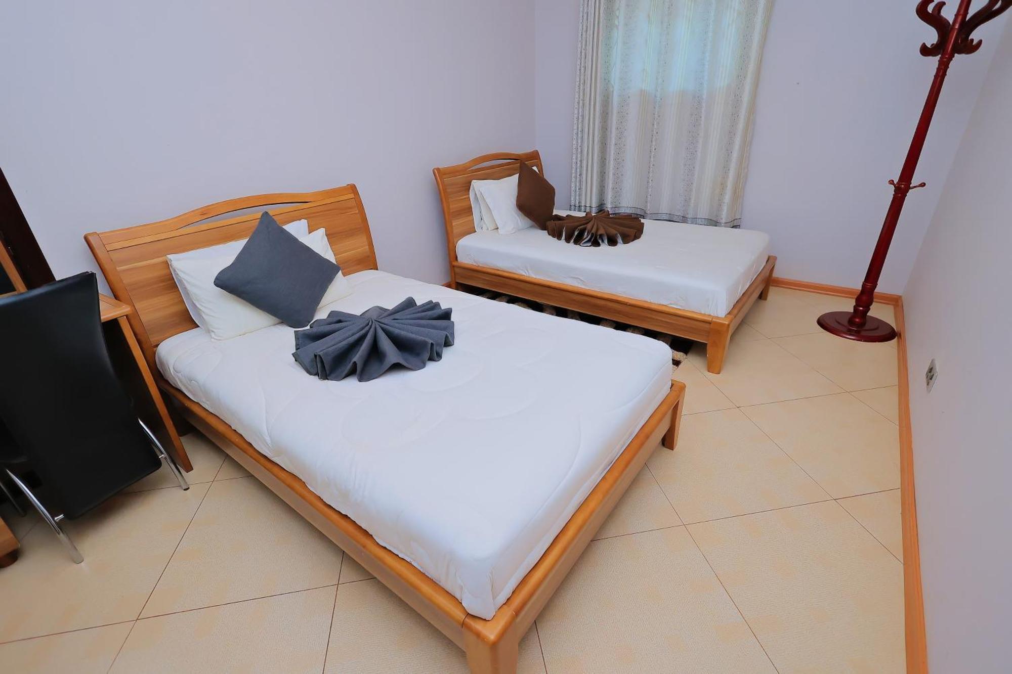 Shine Country Resort Hotel Naziba Ngoại thất bức ảnh