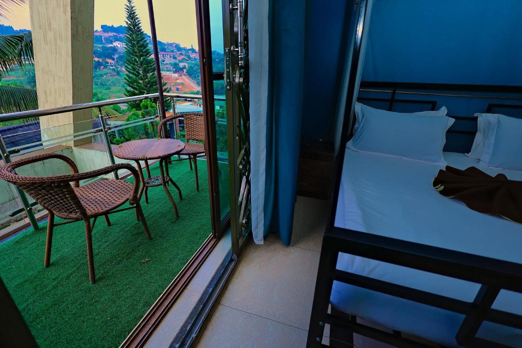 Shine Country Resort Hotel Naziba Ngoại thất bức ảnh